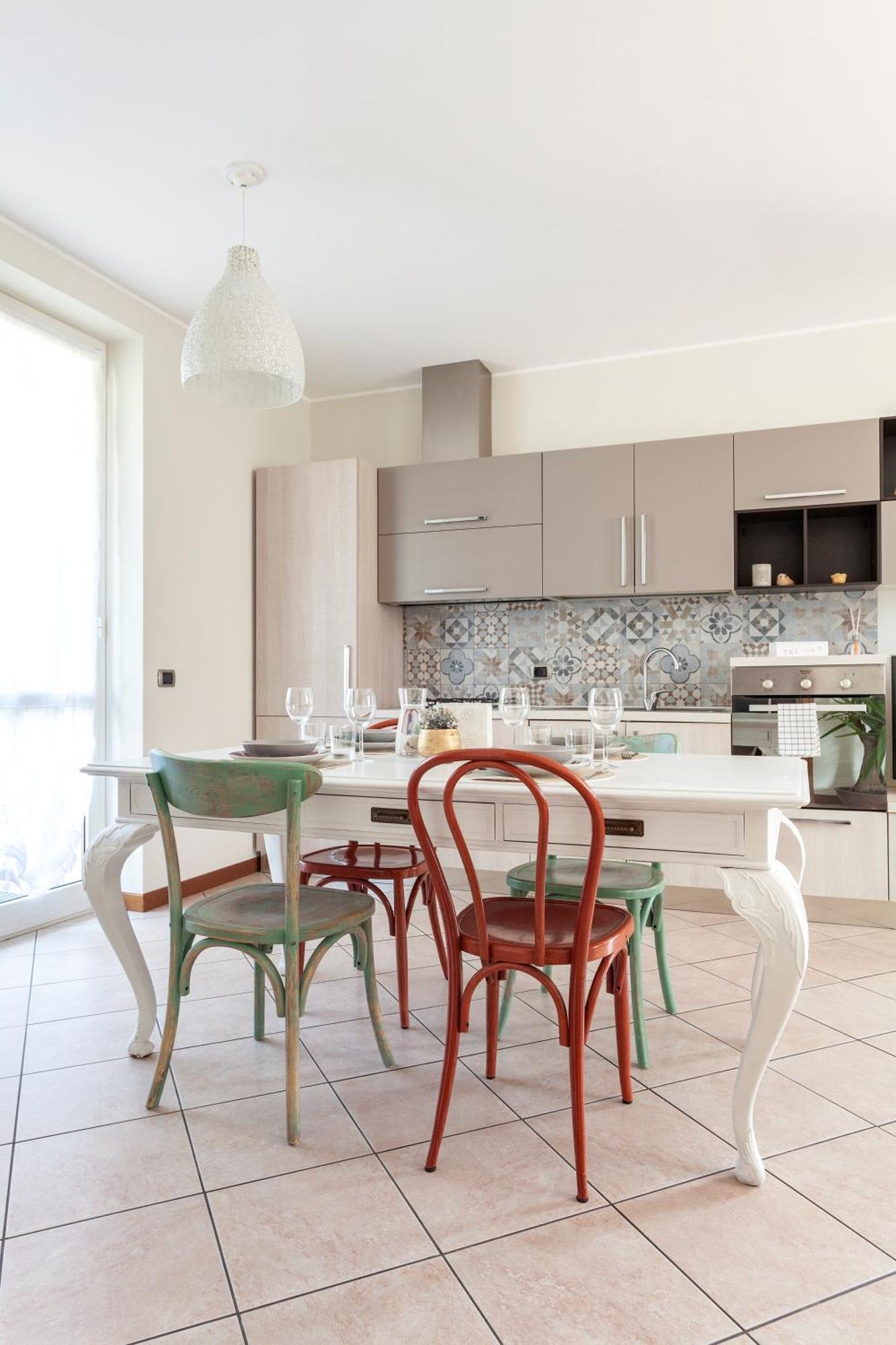 Apartment Misiadele Carnago Esterno foto